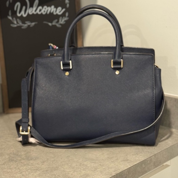 Michael Kors Navy Saffiano Leather Lg Selma with Shoulder Strap-EUC! - Picture 3 of 11